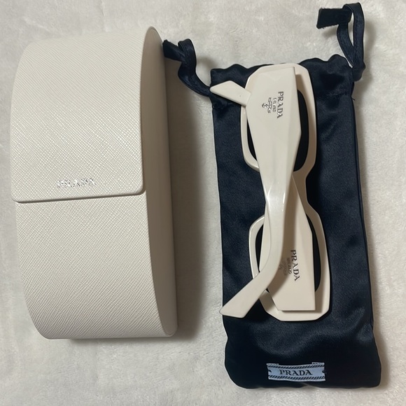 Authentic prada symbole sunglasses - Picture 2 of 5